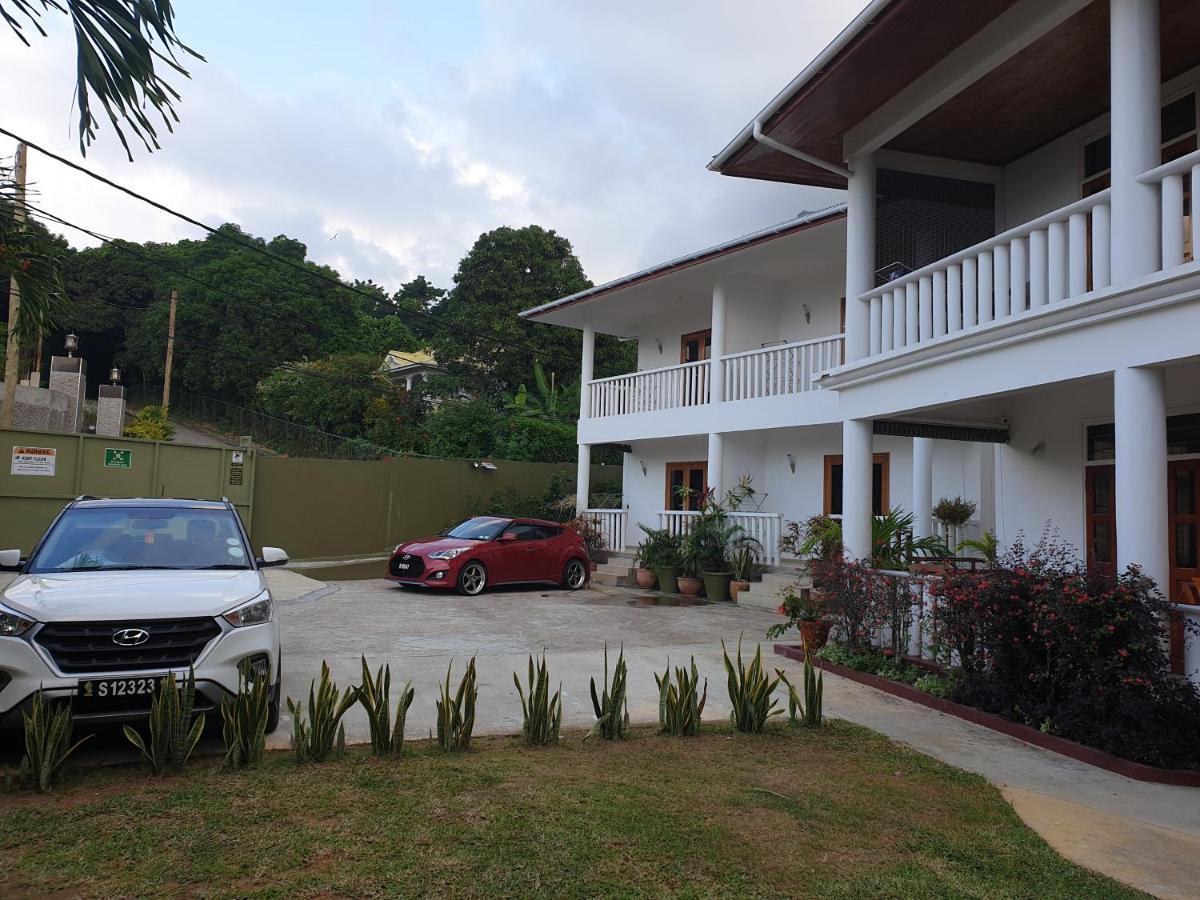 La Maison Hibiscus Self Catering Accommodation Beau Vallon  Exteriör bild
