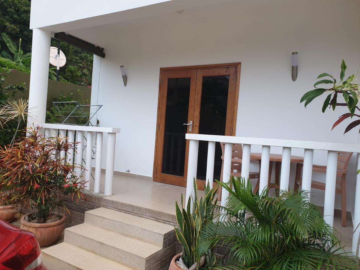 La Maison Hibiscus Self Catering Accommodation Beau Vallon  Exteriör bild