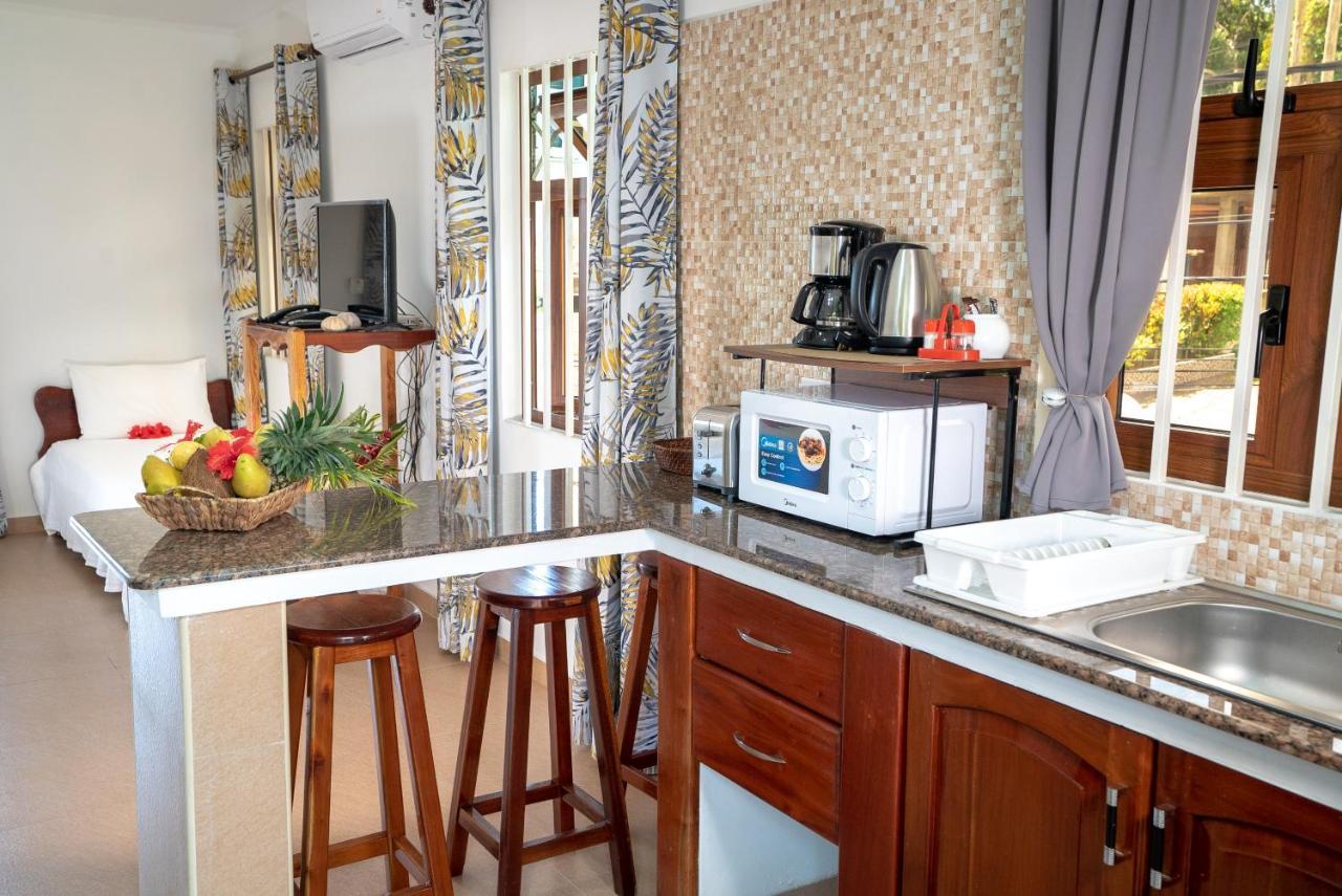 La Maison Hibiscus Self Catering Accommodation Beau Vallon  Exteriör bild