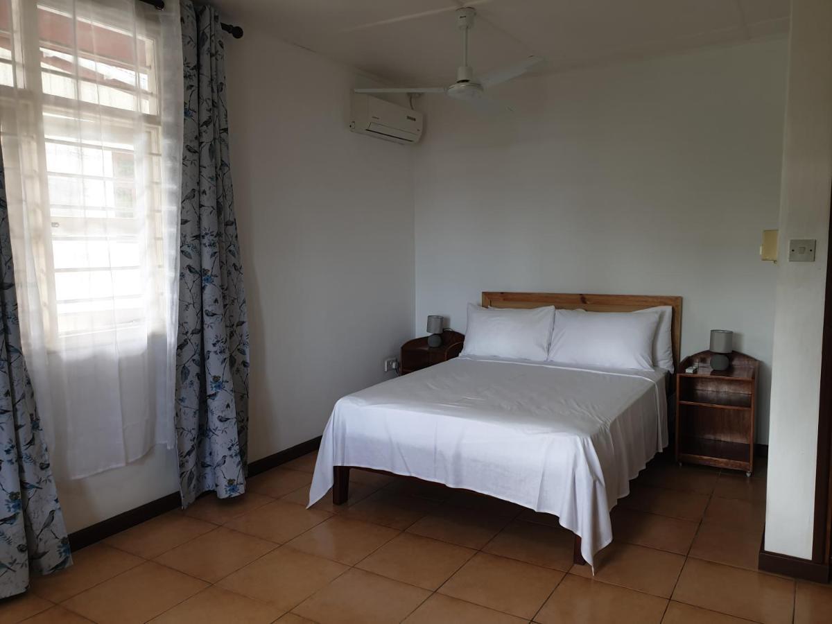 La Maison Hibiscus Self Catering Accommodation Beau Vallon  Exteriör bild