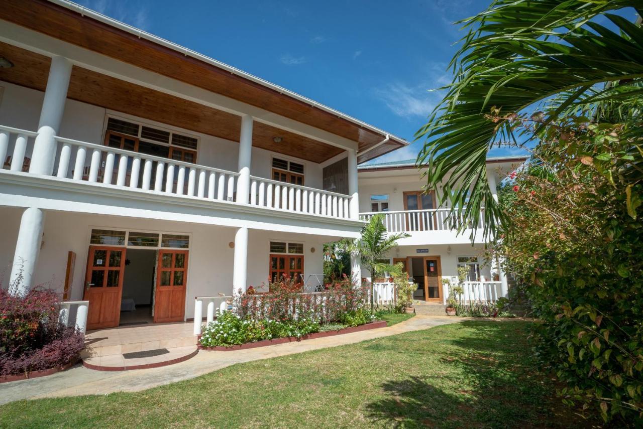 La Maison Hibiscus Self Catering Accommodation Beau Vallon  Exteriör bild
