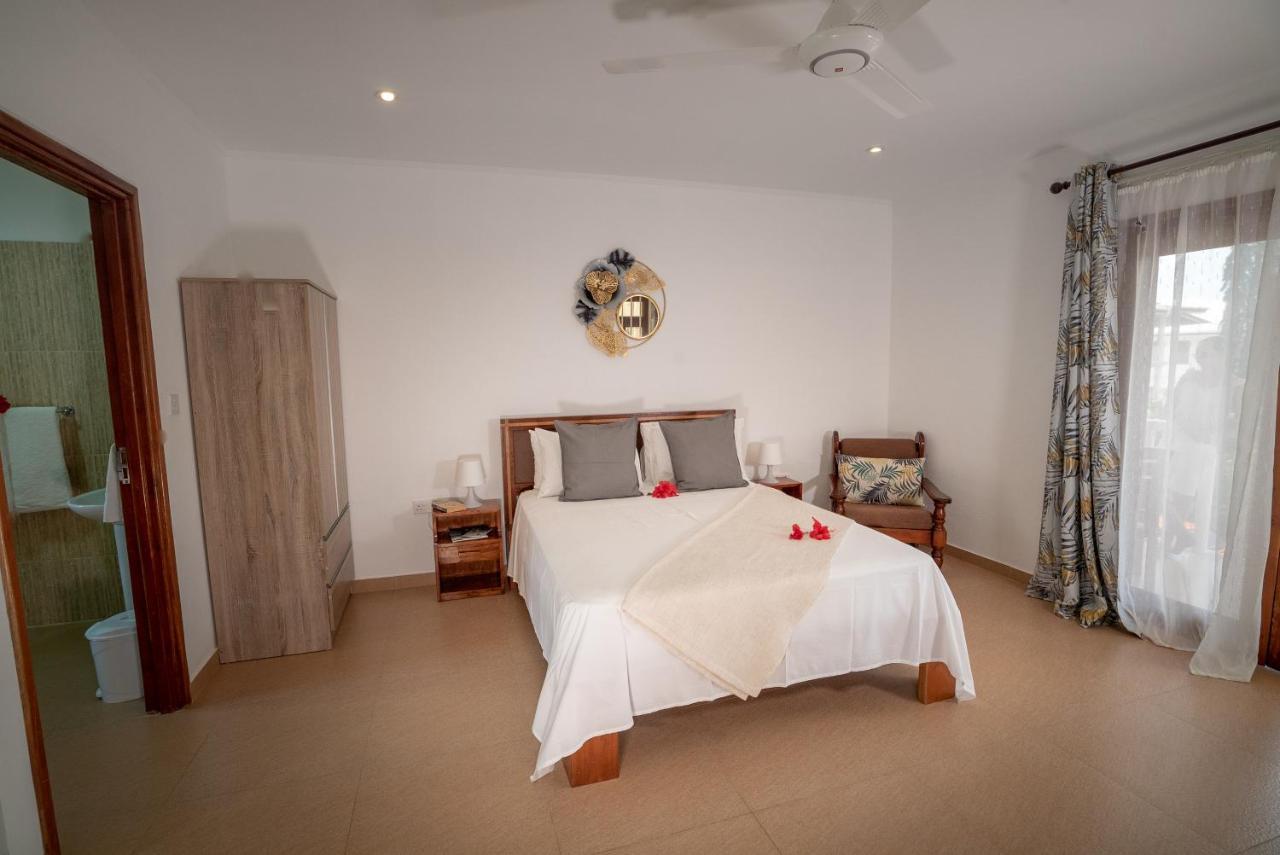 La Maison Hibiscus Self Catering Accommodation Beau Vallon  Exteriör bild